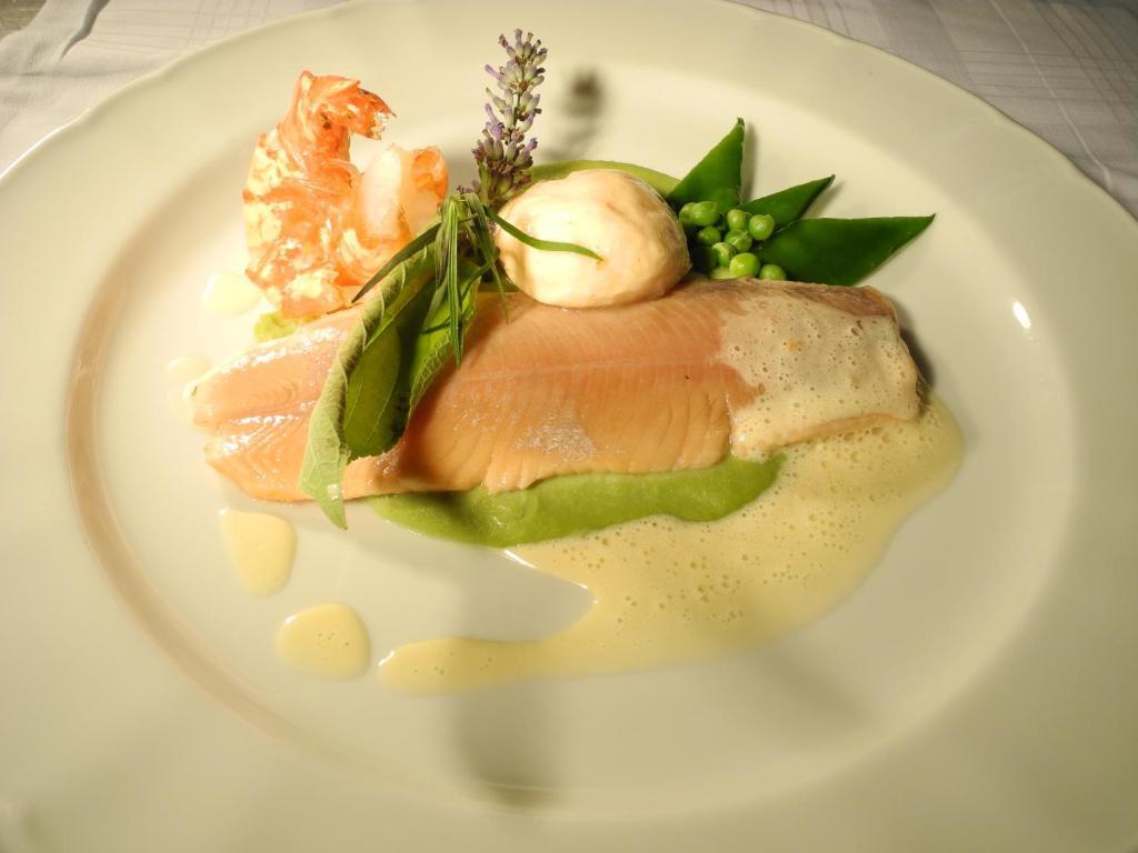 Gasthof Landhotel Hirsch Ostrach Ngoại thất bức ảnh